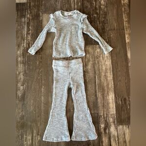 Toddler knit pant set